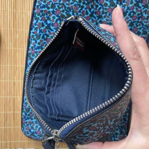 Coach Nylon Blue Floral Bag With Matching Leather Wristlet - Picture 10 of 16